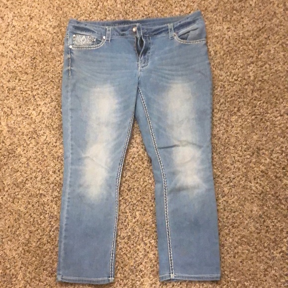 Capris - Picture 2 of 2